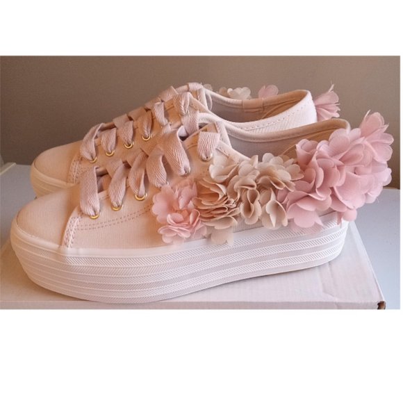 🌼🌺Host Pick🌺🌼 New Keds Sneakers Size 5 - Picture 2 of 8